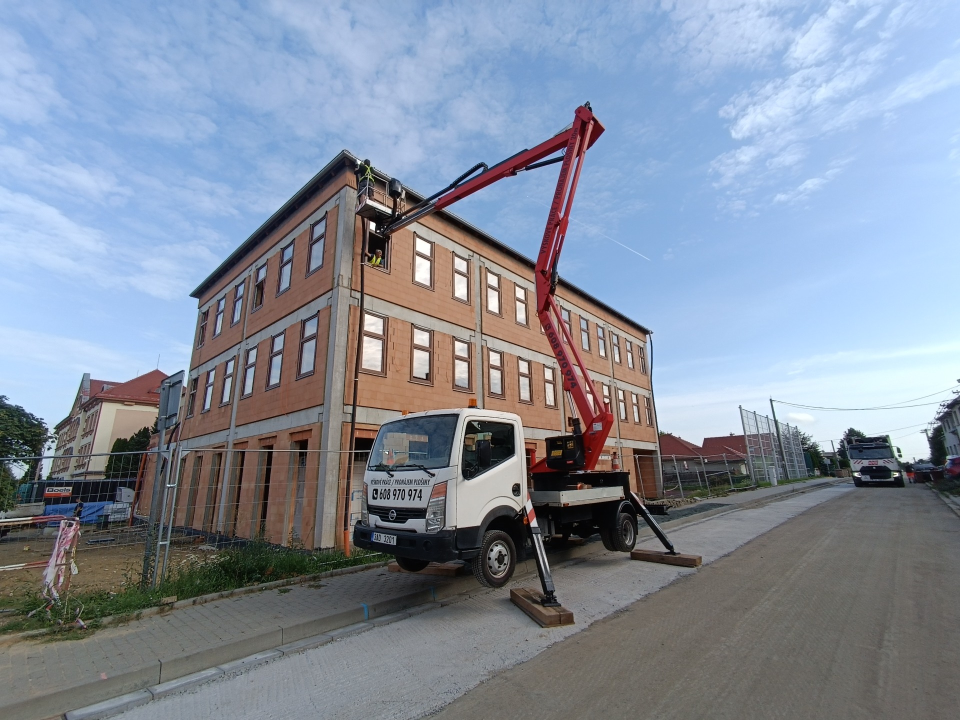 Pronájem vysokozdvižné plošiny Hodonín